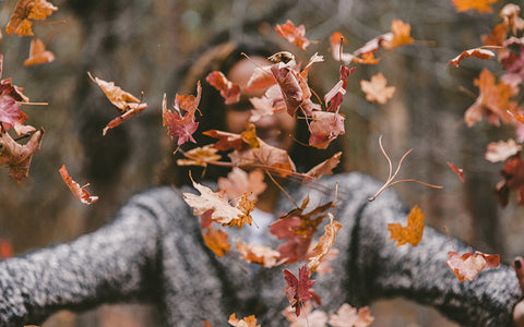 5 Dreamy Scents That Smell Like Fall